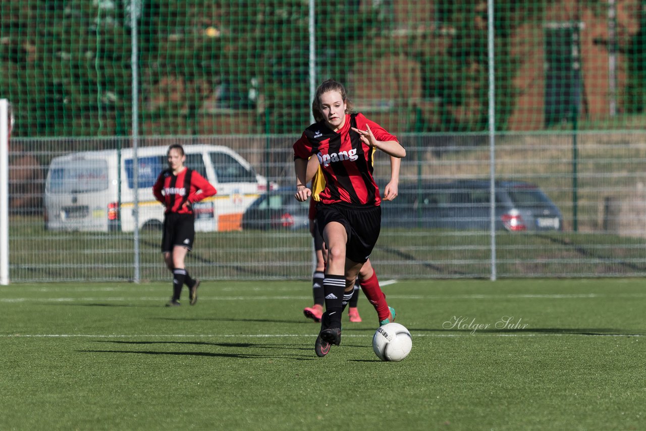 Bild 144 - B-Juniorinnen SG Weststeinburg/Bei - SV Fisia 03 : Ergebnis: 1:2